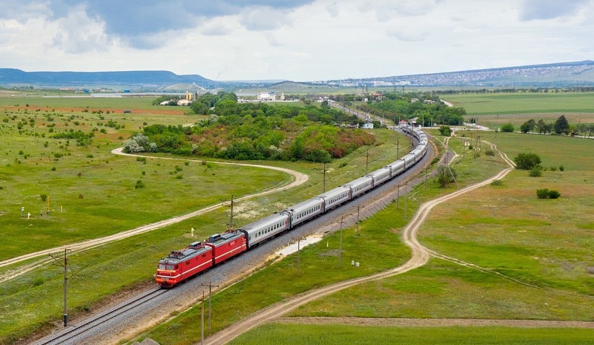 В Крым запускают два новых поезда