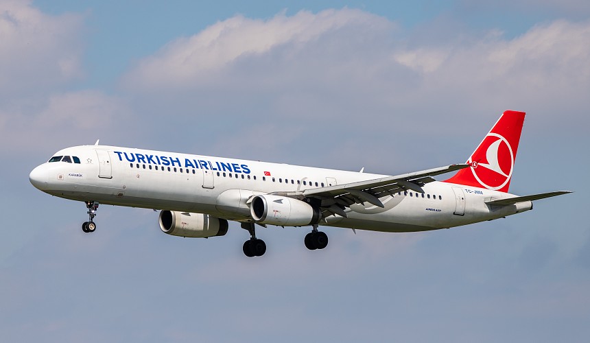 Рейсы в Турцию: Turkish Airlines снова задерживает рейсы из Внуково в Анталью