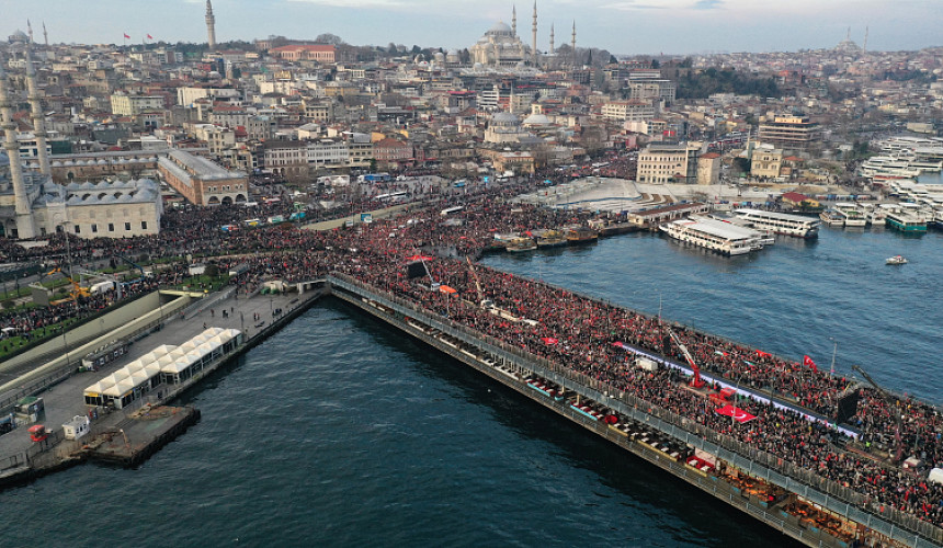 Экскурсии в Стамбуле отменены утром 1 января из-за пропалестинского митинга 
