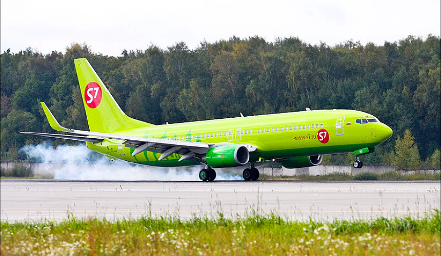 Рейс из Домодедово в Анталью перенесли на 4 часа из-за помпажа двигателя