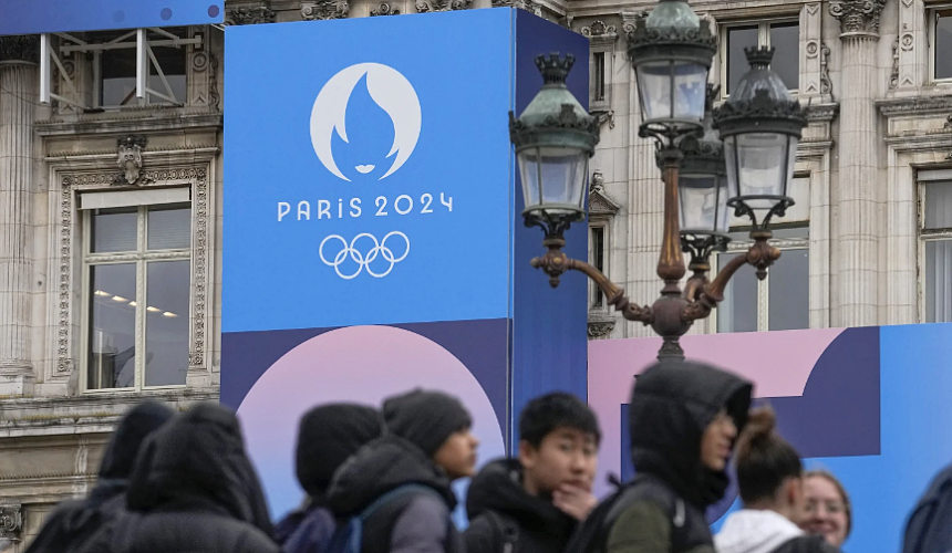Власти Франции передумали бесплатно пускать туристов на парад олимпийцев 26 июля