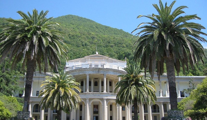 Отдых в Абхазии: безопасен ли для российских туристов